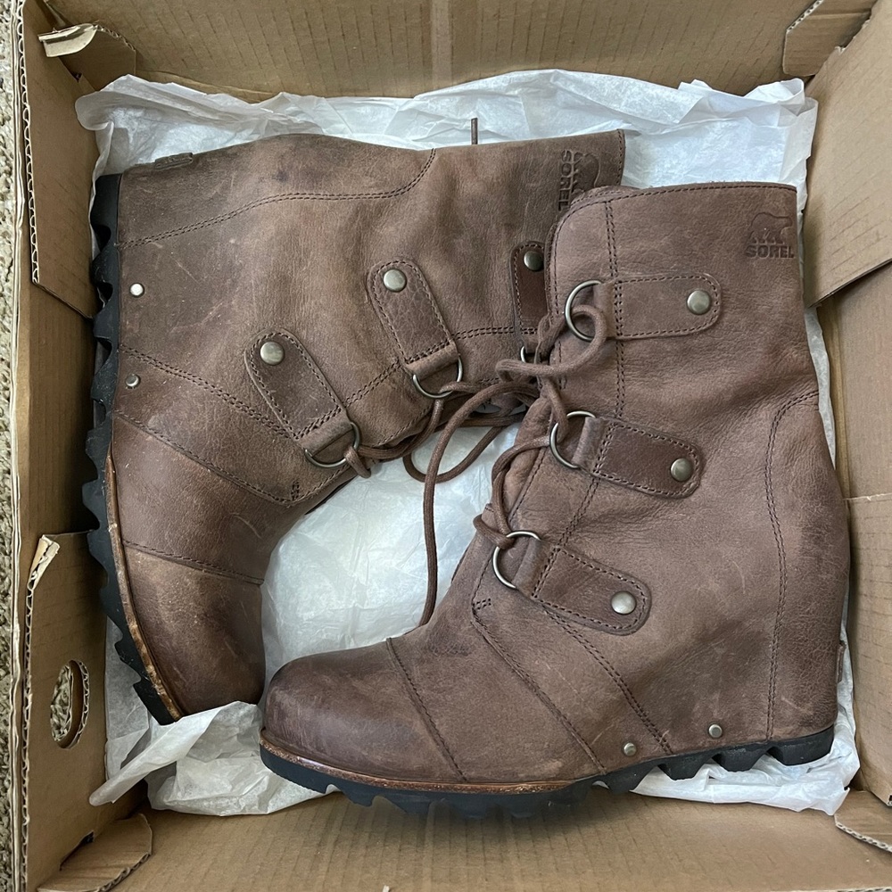 Joan of Artic Wedge Mid
